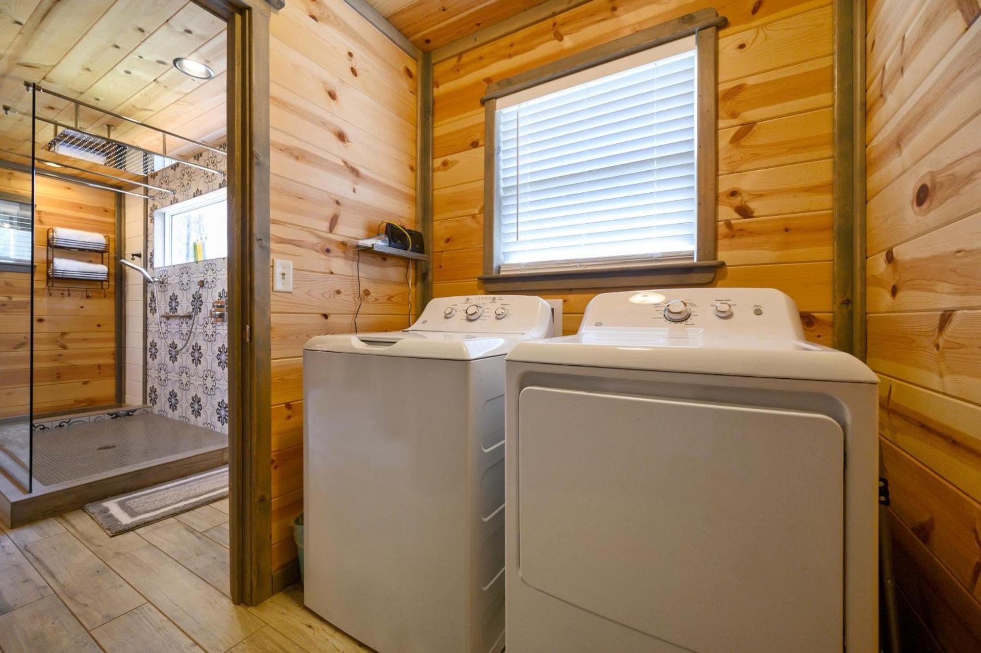 Convenient Romantic Hot Tub Bbq 3-Night Special! 브로큰보우 외부 사진